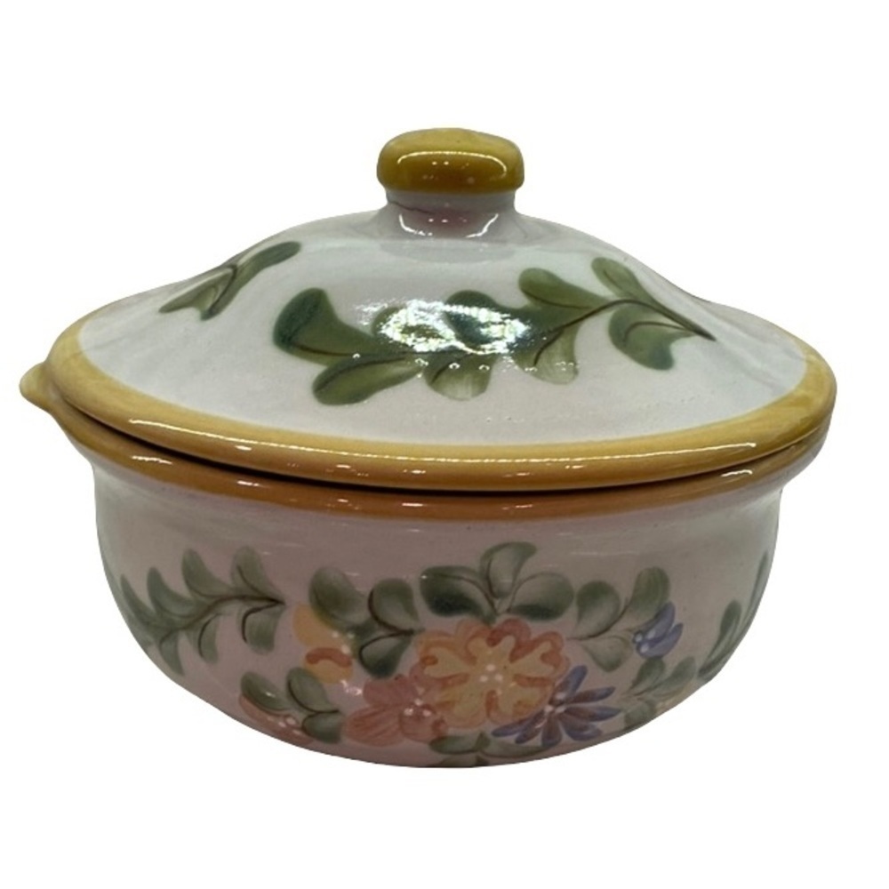 Vintage Artistry Pottery Bundt Jello Cake Mold. Beautifully Painted